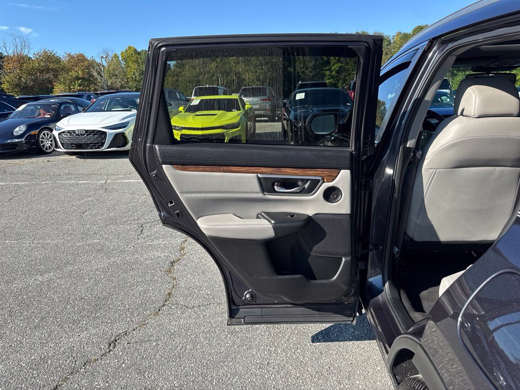 Used 2019 Honda CR-V Touring image 29