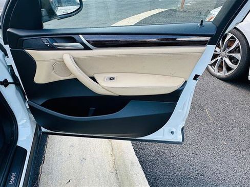 Used 2017 BMW X3 sDrive28i image 21