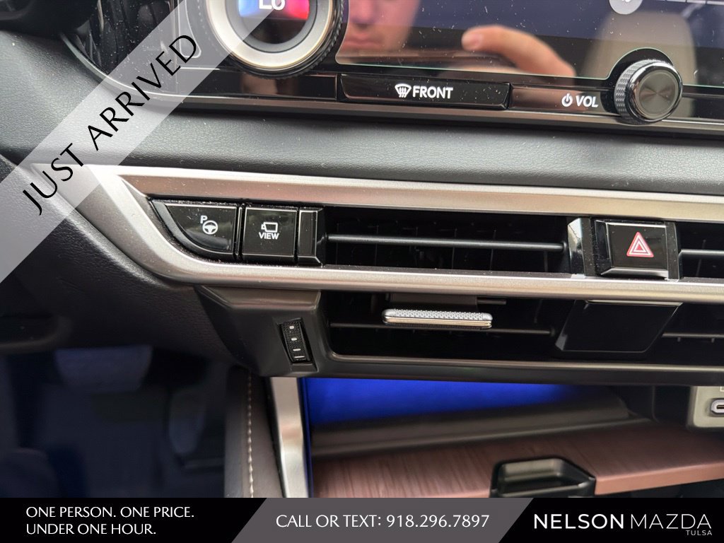Used 2025 Lexus RX 350 AWD w/ Convenience Package image 21