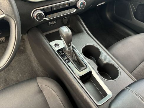 Used 2025 Nissan Altima 2.5 SV image 41