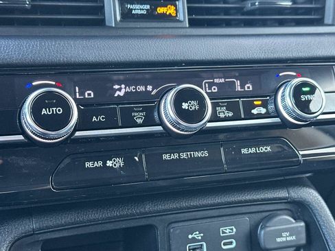 Certified 2025 Honda Pilot EX-L image 20