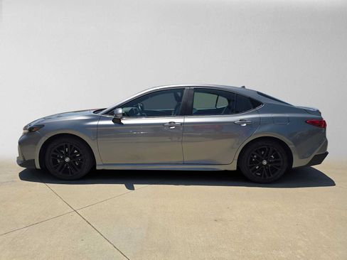 Certified 2026 Toyota Camry SE FWD image 6