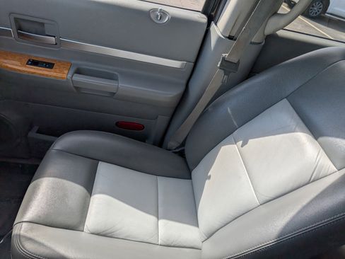 Used 2007 Chrysler Aspen Limited w/ Trailer Tow Group image 20