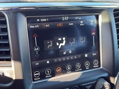 Used 2018 Jeep Grand Cherokee Altitude image 15