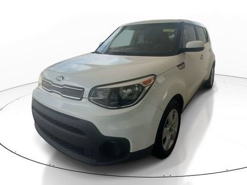 Used 2019 Kia Soul w/ Convenience Package FWD image 5