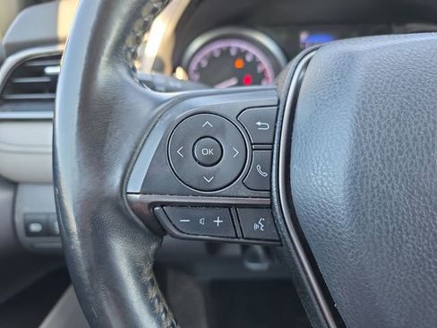 Used 2021 Toyota Camry SE FWD image 19