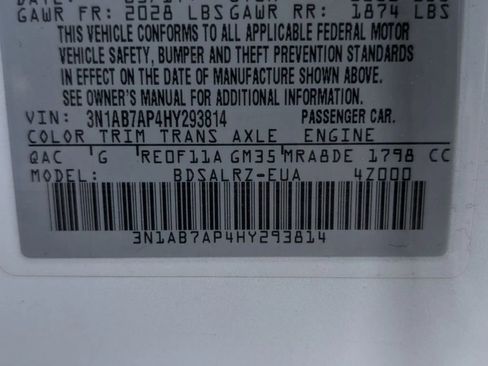 Used 2017 Nissan Sentra SR image 15