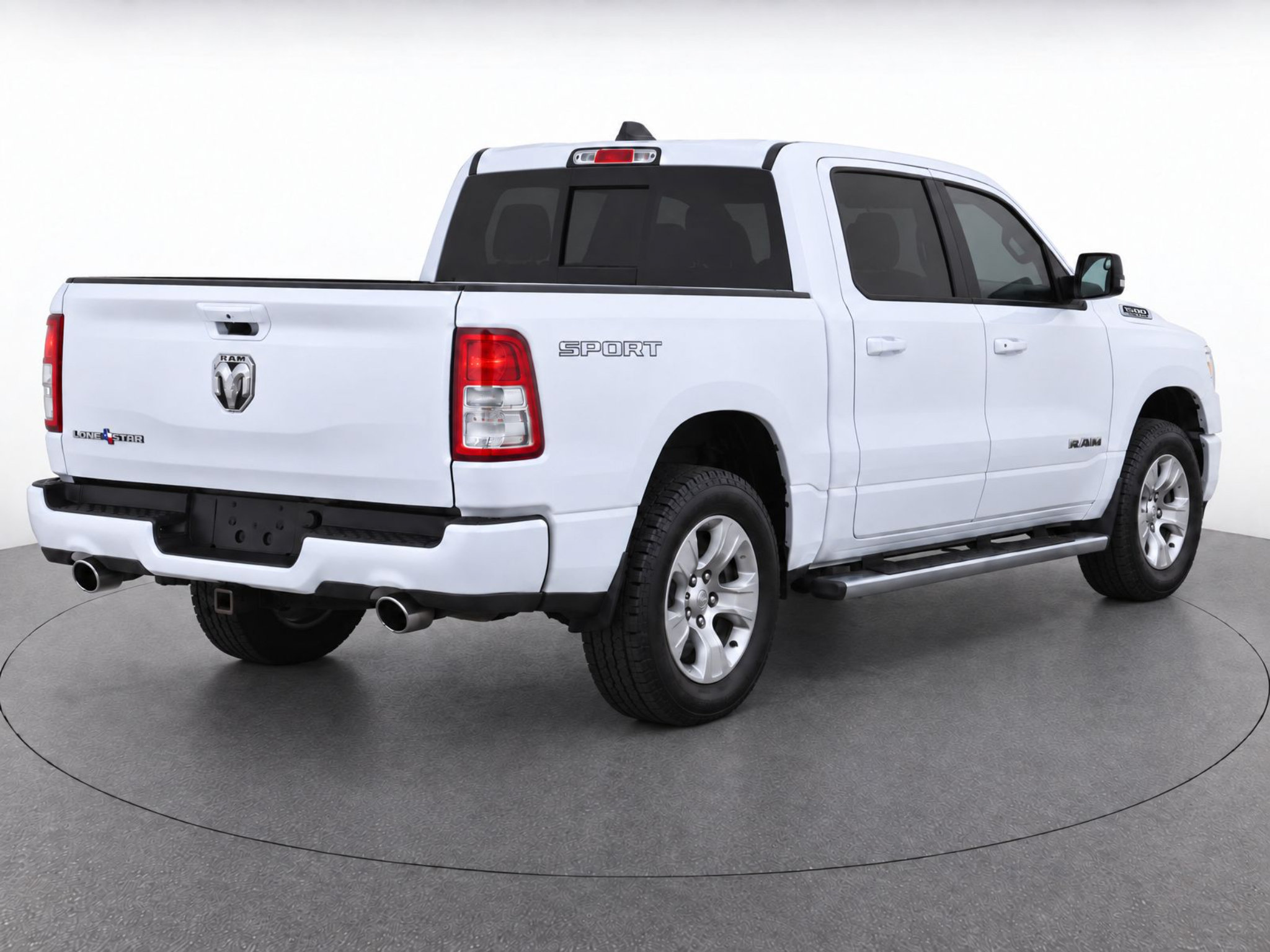 Used 2020 RAM 1500 Lone Star RWD image 4