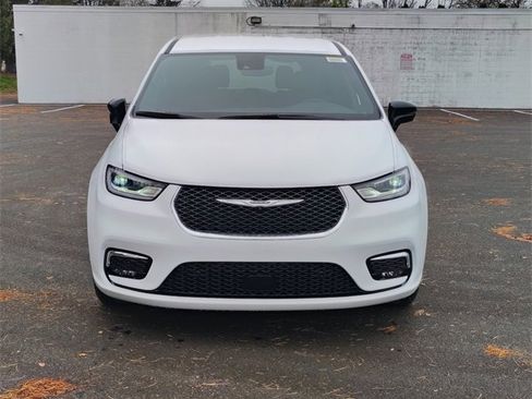 New 2026 Chrysler Pacifica Select image 37