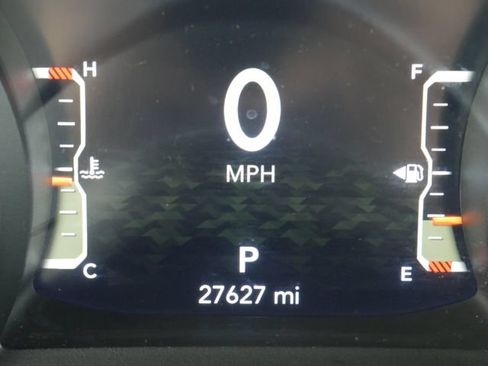 Used 2025 Jeep Wrangler Unlimited Sahara AWD/4WD image 20