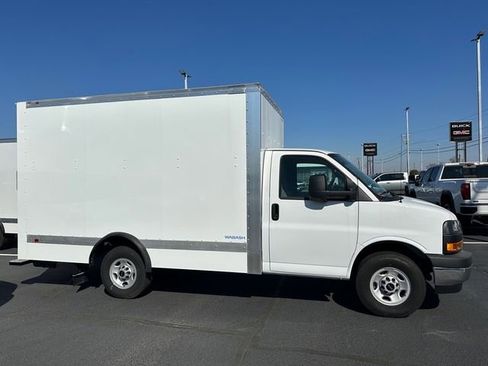 New 2024 GMC Savana 3500 w/ Power Convenience Package RWD image 11
