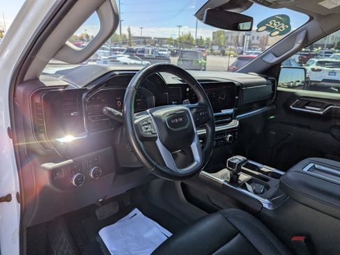 Certified 2022 GMC Sierra 1500 SLT w/ SLT Premium Package AWD/4WD image 13