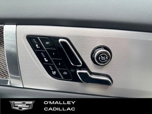 New 2026 Cadillac Vistiq Sport w/ LPO, Floor Liner Package image 21