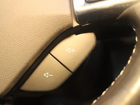 Used 2018 Chevrolet Camaro LT image 19