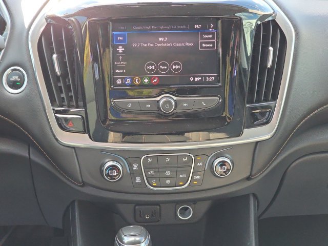 Used 2020 Chevrolet Traverse LT FWD image 11