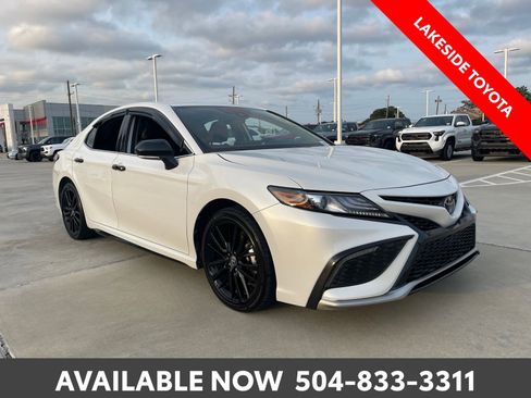 Used 2024 Toyota Camry XSE FWD image 7