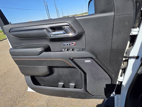 Used 2023 GMC Sierra 1500 AT4 w/ AT4 Premium Package image 22