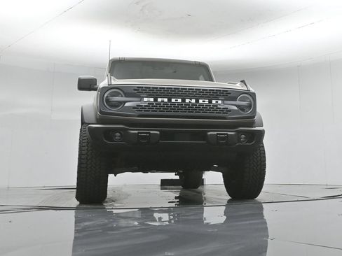 Used 2025 Ford Bronco Badlands w/ Sasquatch Package AWD/4WD image 52