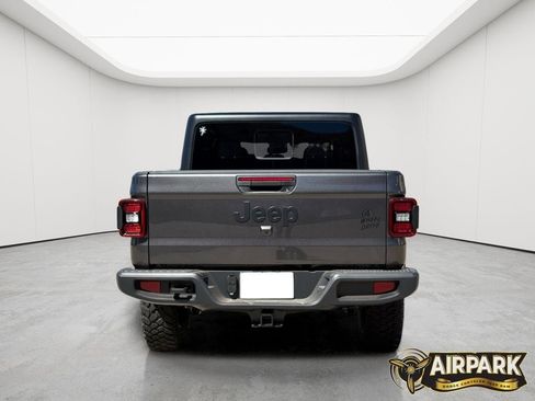 New 2025 Jeep Gladiator Sport AWD/4WD image 5