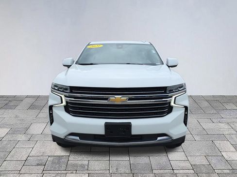 Used 2021 Chevrolet Suburban LT RWD image 2