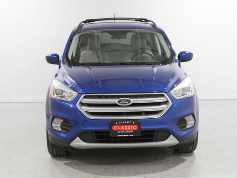 Used 2018 Ford Escape SEL image 2