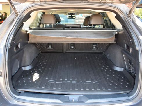 Used 2022 Subaru Outback Limited AWD/4WD image 40