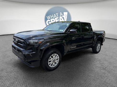 Certified 2026 Toyota Tacoma SR5 AWD/4WD image 8
