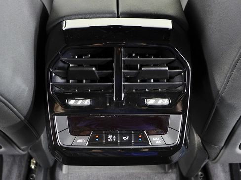 Used 2024 BMW iX xDrive50 w/ Sport Package AWD/4WD image 22