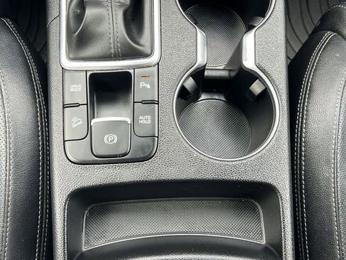 Used 2022 Kia Sportage EX w/ EX Technology Package FWD image 26