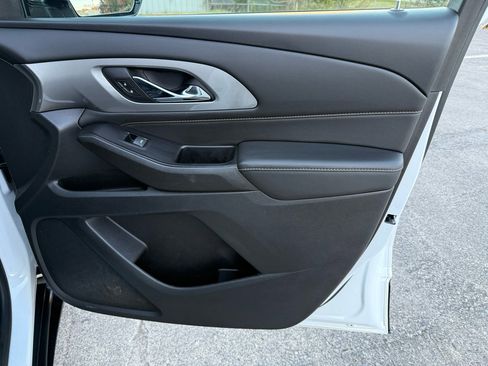 Used 2019 Chevrolet Traverse LT image 30