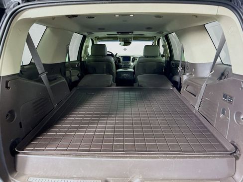 Used 2015 GMC Yukon Denali w/ Premium Package image 29