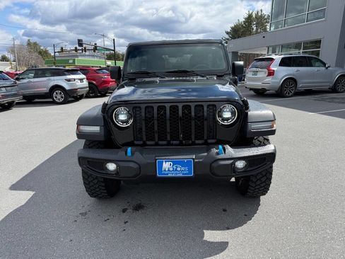 Used 2023 Jeep Wrangler Unlimited w/ Cold Weather Group image 3