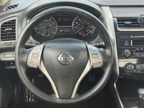Used 2013 Nissan Altima 2.5 S FWD image 16