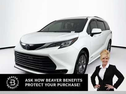 Used 2021 Toyota Sienna LE w/ LE Plus Package