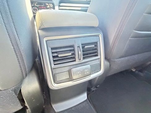 Used 2023 Subaru Forester Limited AWD/4WD image 16