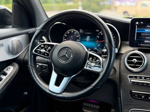 Used 2023 Mercedes-Benz GLC 300 4MATIC Coupe image 24
