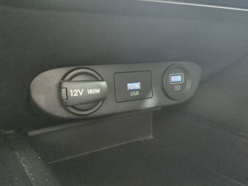 Certified 2022 Hyundai Elantra SE FWD image 25
