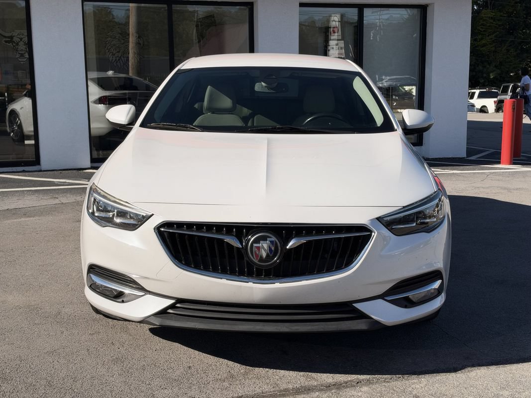 Used 2018 Buick Regal Essence w/ Driver Confidence Package #1 FWD image 9
