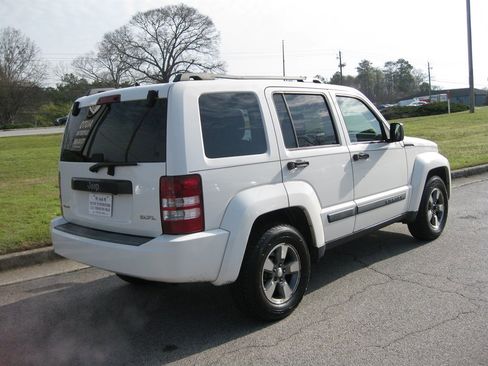 Used 2008 Jeep Liberty Sport w/ Popular Equipment Group image 4