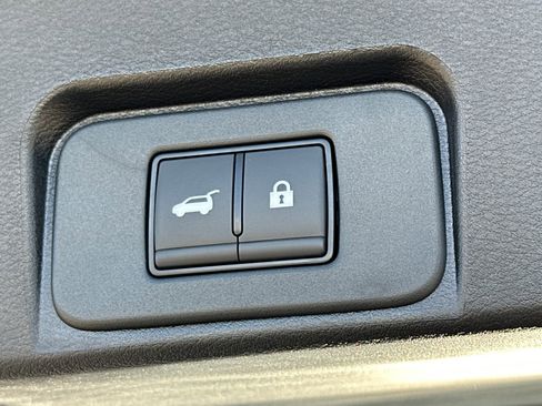 New 2026 Nissan Rogue SV FWD image 19