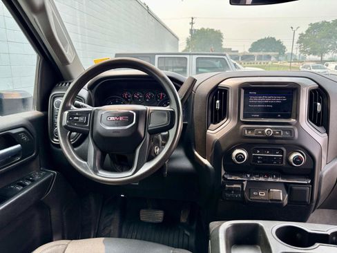 Used 2023 GMC Sierra 2500 Pro w/ Convenience Package AWD/4WD image 3