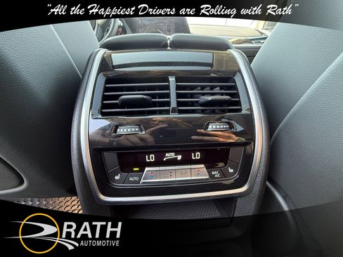 Used 2021 BMW X7 xDrive40i w/ Cold Weather Package image 19