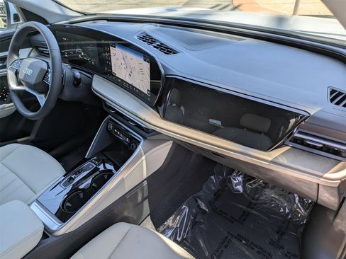 New 2025 Audi Q5 Premium image 7