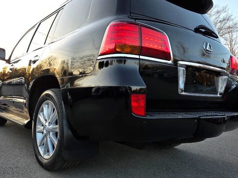 Used 2011 Lexus LX 570 4WD image 12