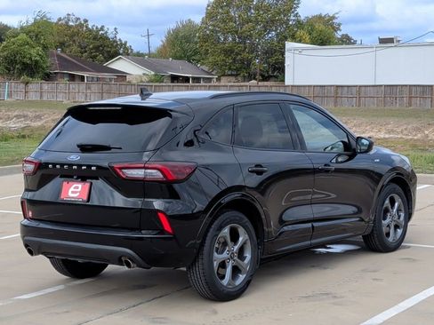 Used 2023 Ford Escape ST-Line image 8