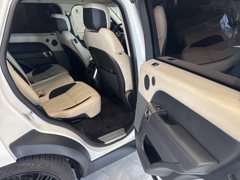Used 2018 Land Rover Range Rover Sport Supercharged image 24
