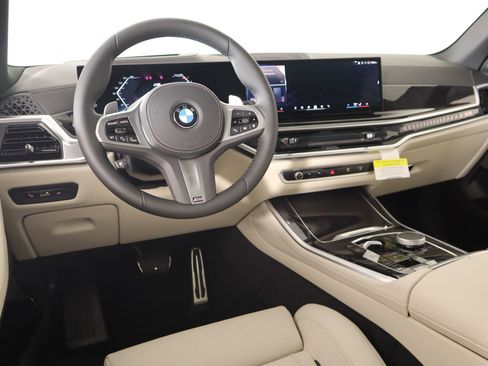 New 2026 BMW X5 xDrive40i w/ M Sport Package AWD/4WD image 2