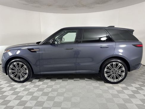 New 2025 Land Rover Range Rover Sport Dynamic SE image 2