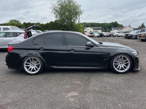 Used 2018 BMW M3 RWD image 8