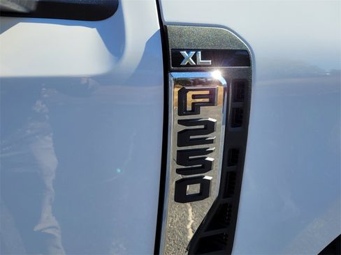 New 2026 Ford F250 XL w/ XL Off-Road Package image 15